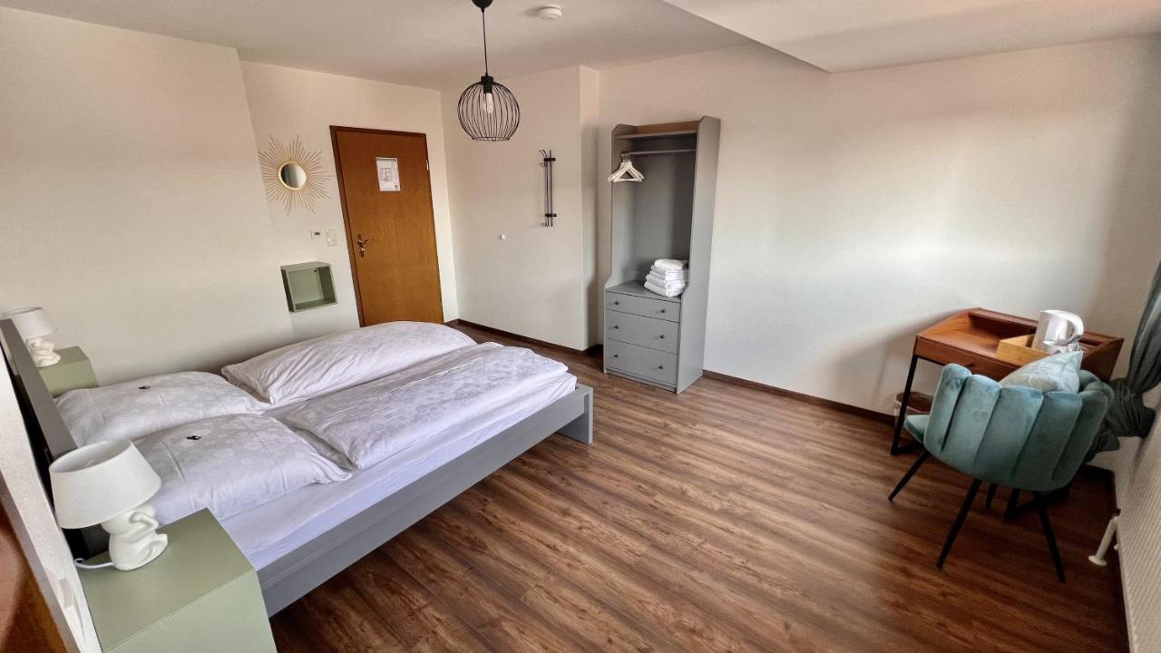 Hotel Sonne Wassertrüdingen 外观 照片